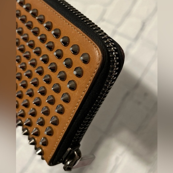 EUC Christian Louboutin Brown Zippy Long Wallet With Box & Dust Bag - Picture 11 of 16